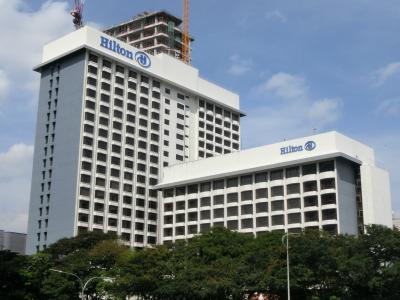 ヒルトン・ペタリンジャヤ：実は古くて不便なホテルこそコスパに輝く！スイートアップでラウンジ使いまくりの無料飲食旅行