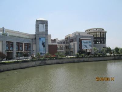 上海の青浦米格天地・巨大モール・開業2013年