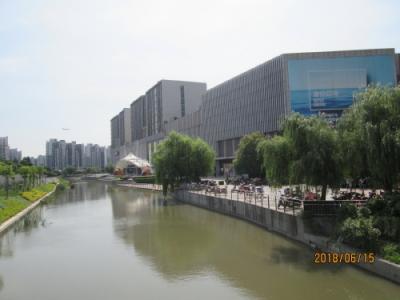 上海の金沙江西路・江橋万達広場・巨大モール・開業2011年