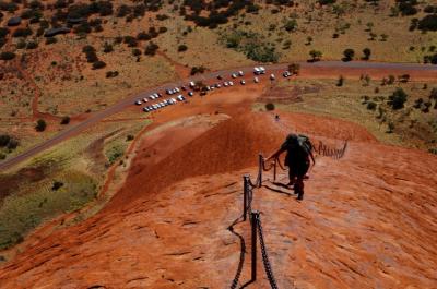 初めての4WDでオーストラリアの砂漠を冒険の旅3 ウルル登頂 レッドセンターウェイ (4WD Adventure drive in Australian Outback 3 - Climbing Uluru & Red Centre Way)