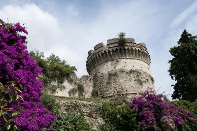 美しき南イタリア旅行♪　Vol.35(第2日）☆Belvedere Maritimo：ベルヴェデーレ・マリッティモの古城「アラゴン城」♪