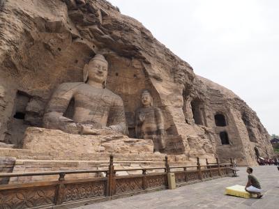 大同旅その1 雲崗石窟(と刀削麺ロボット)に圧倒される!