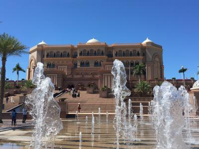 春休み＠UAEトランジェットの旅！！⑪　アブダビ　七つ星★砂漠の宮殿ホテル
