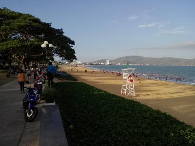 ベトナム人で賑わうローカルビーチリゾート…クイニョン