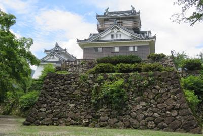 2018梅雨、福井の続百名城(4/10)：越前大野城(4)：南と西登り口、越前大野城石標