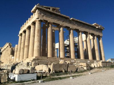 年末年始アテネとその近郊の旅　その2　快晴のアテネ街歩きで一番の観光名所アクロポリスへ
