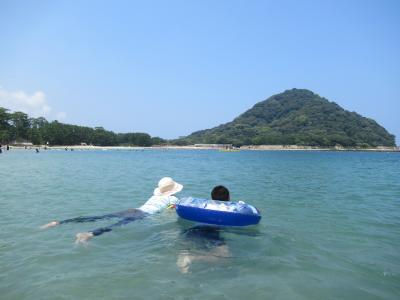 萩、城壁見ながら菊が浜海水浴場で２日間泳ぐ
