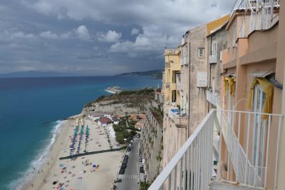 美しき南イタリア旅行♪　Vol.65(第3日）☆Tropea：トロペアのホテル「Palazzo Mottola」スイートルームから素晴らしい絶景♪