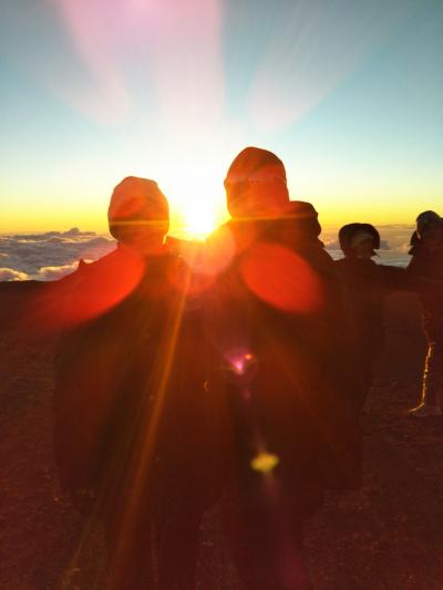 ハワイ島マウナケア山頂のサンセットと見上げる満天の星、オアフ島でのゆったり時間を満喫