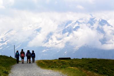 超ド運痴がTRY♪ スイスでちょこっとハイキングの旅 ③  / ・・・最初のハイキングは フィルストへ