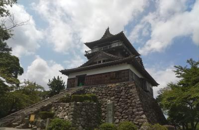 灼熱の盛夏に歩む、北陸の戦国旅路(1日目 丸岡城、養浩館庭園)