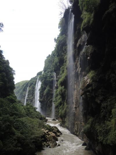 中国　貴州・広西2018　水迸り、大地起つ････（7）大地の最も美しい傷跡「馬嶺河大峡谷」