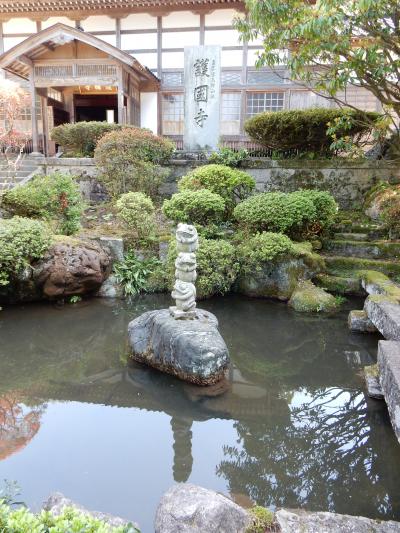 護国寺（シャクナゲ寺）へ。