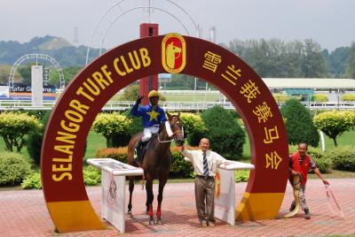 マレーシア競馬　クアラルンプール　スンガイベシ競馬場