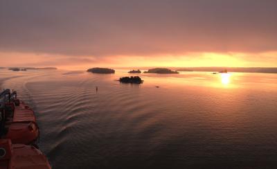 ヘルシンキからフェリーでストックホルムへ、バルト海クルーズ、夕日【リトアニア】【スウェーデン】