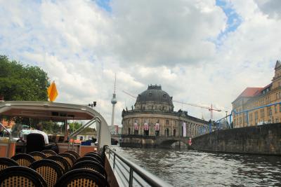 ドイツのベルリンへ。　その５　シュプレー川遊覧クルーズを楽しみました。。。
