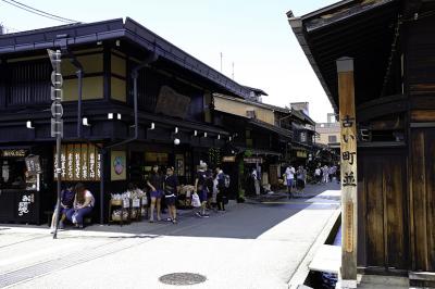 カメラ片手に、上高地と高山を歩く3日間　3日目は高山を歩きます ほか