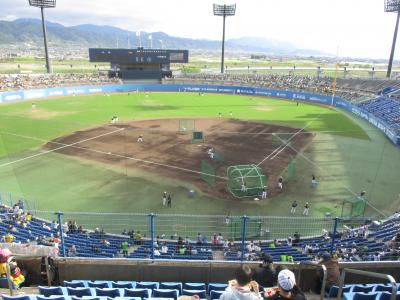 日本 愛媛県松山市 ヤクルトスワローズ対阪神タイガース 松山坊っちゃんスタジアム