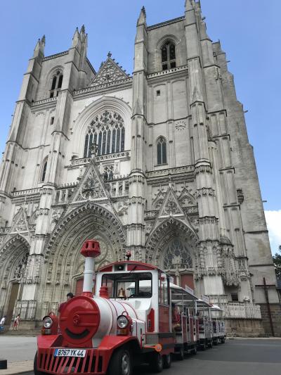 フランスでドライブ旅行２０１８　⑩ナント～Ⅰ　こんな駐車場は嫌だ(T_T)