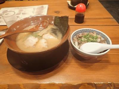 秋の奈良（５）とんこつラーメンとホテル