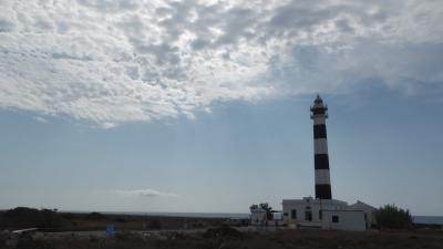 スペイン・メノルカ島   はるばるやって来たけれど帰る空港が無くなった…