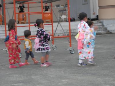 盆踊りは雨で次々に中止