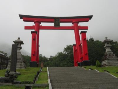 羽黒山頂・出羽神社と湯殿山から酒田の海向寺へ