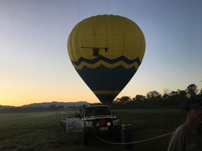 永年勤続　ご褒美　ケアンズの旅　4日目　最終日　気球に乗ってご来光を迎える。