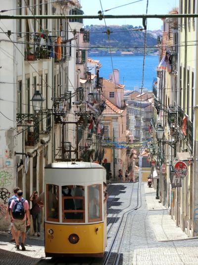 リスボン街歩き　その1（海の玄関口とリスボンの夕景）