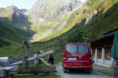 2018年　チロル・ドロミテ（ドイツ・オーストリア・イタリア）ハイキングの旅　9－Karalm Innsbrucker Hutte Alfeirseeハイキング