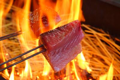 夏の高知旅３＊自分で焼ける！カツオの藁焼き体験