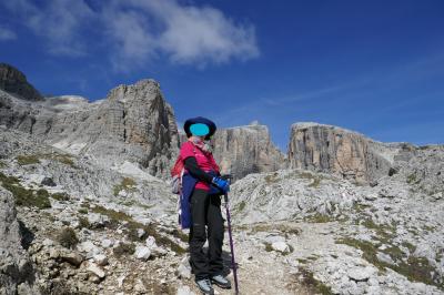 2018年　チロル・ドロミテ（ドイツ・オーストリア・イタリア）ハイキングの旅　１4ー ボエ～FRANZ KOSTNER Hutte～カンポロンゴハイキング＆Col Altoリフト＆緊急事態発生！関空閉鎖～