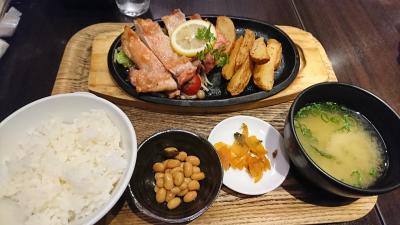 コレド室町で昼食。SHIKOKUバル　８８屋