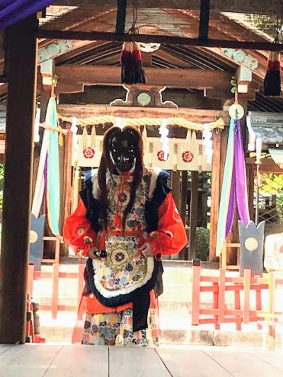 2018年10月　織田信長を祀る建勲神社とワコール女性作家個展を見てきました。