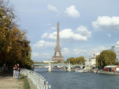 初めてのフランス　パリ　その２　エッフェル塔、凱旋門、自由の女神、コンコルド広場ほか