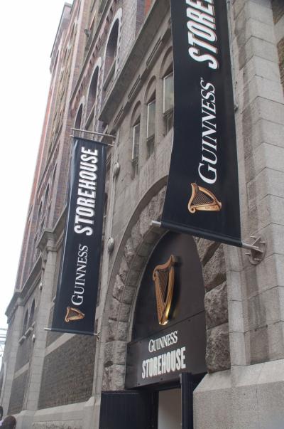 Guinness Storehouseでギネスを飲んだ