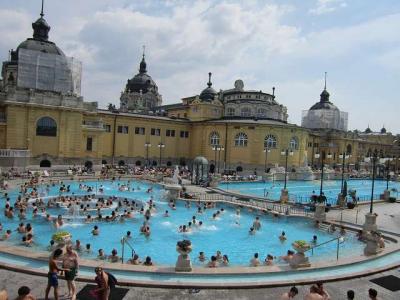 2018・チロルで山歩き、ウイーン・ブタペストで街歩き(その13、センテンドレへそして温泉体験、帰国へ)