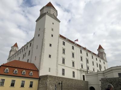 中世の街並みと世界遺産　中欧4か国ツアー　3日目　プラチスラバ観光