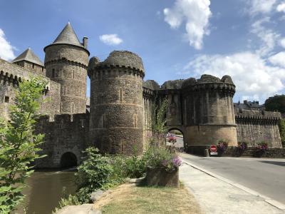 フランスでドライブ旅行２０１８　⑱フ－ジェールFougèresと夜中のモン・サン・ミッシェル