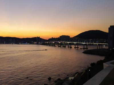 秋空のプサン“カラッと”ひとり旅 2日目‐② ～いつもの壁画さがし♪と168階段、夕暮れの文化村～