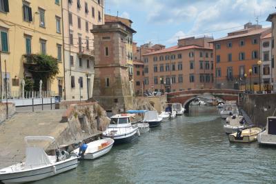 イタリア　要塞と運河の街　リボルノ