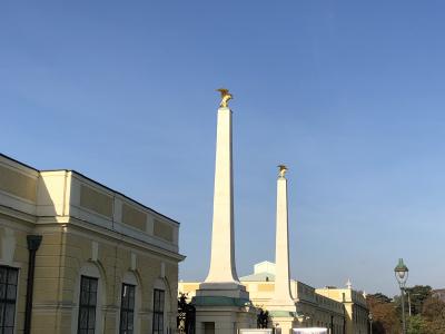 中世の街並みと世界遺産　中欧4か国ツアー　6日目　ウィーン市内観光、自由時間オペラ座見学