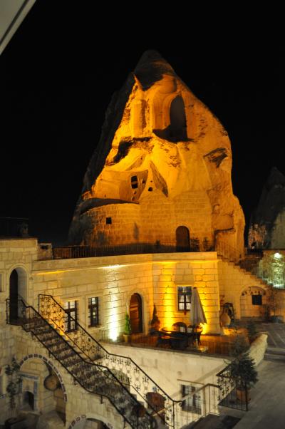 熱気球体験を求めトルコ旅行　イスタンブール～Ｃａｐｐａｄｏｃｉａ（カッパドキア）へ④