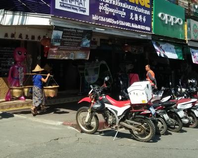 東南亜オフロード番外２　泰緬国境『バイクはダメよ』
