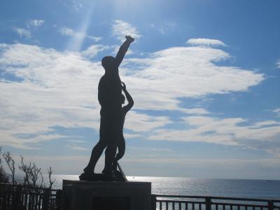 鎌倉の海岸ウォーキング旅（２）由比ガ浜から江の島の見える稲村ガ崎まで相模湾を見ながら