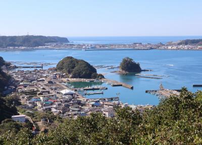 熊野古道・・大辺路の橋杭岩と潮岬、紀伊大島を訪ねます。