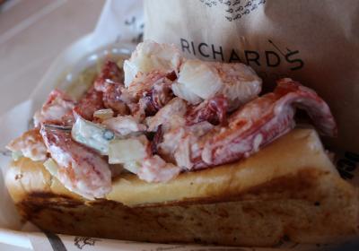カナダ東部５州、ドライブ旅行２０１８　Day6-7（プリンスエドワード島　１０　世界一のロブスターロール・Richard's Fresh Seafood）　　