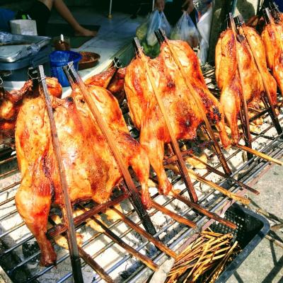 バンコクナビ★プラカノン市場で鶏の丸焼き(ガイ・ヤーン)と生牡蠣買ってきたわよ！