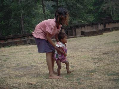 カンボジア・アンコールワット with 母
