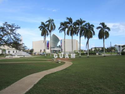 HANGING AROUND IN ＧＵＡＭ